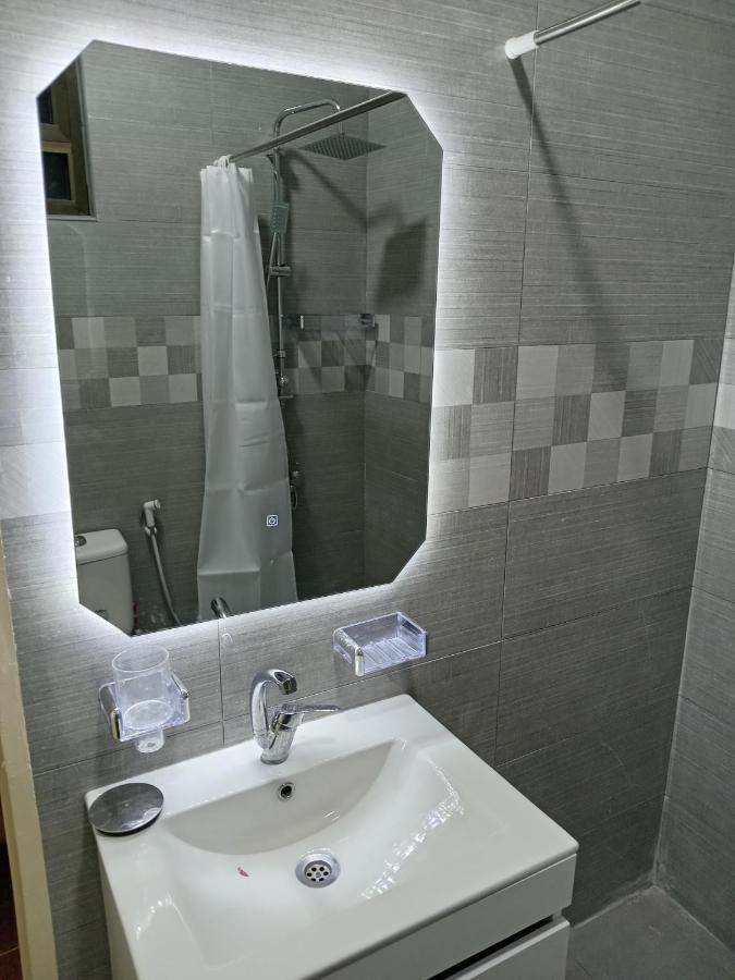 Hotel Emile Altwal Madaba Esterno foto