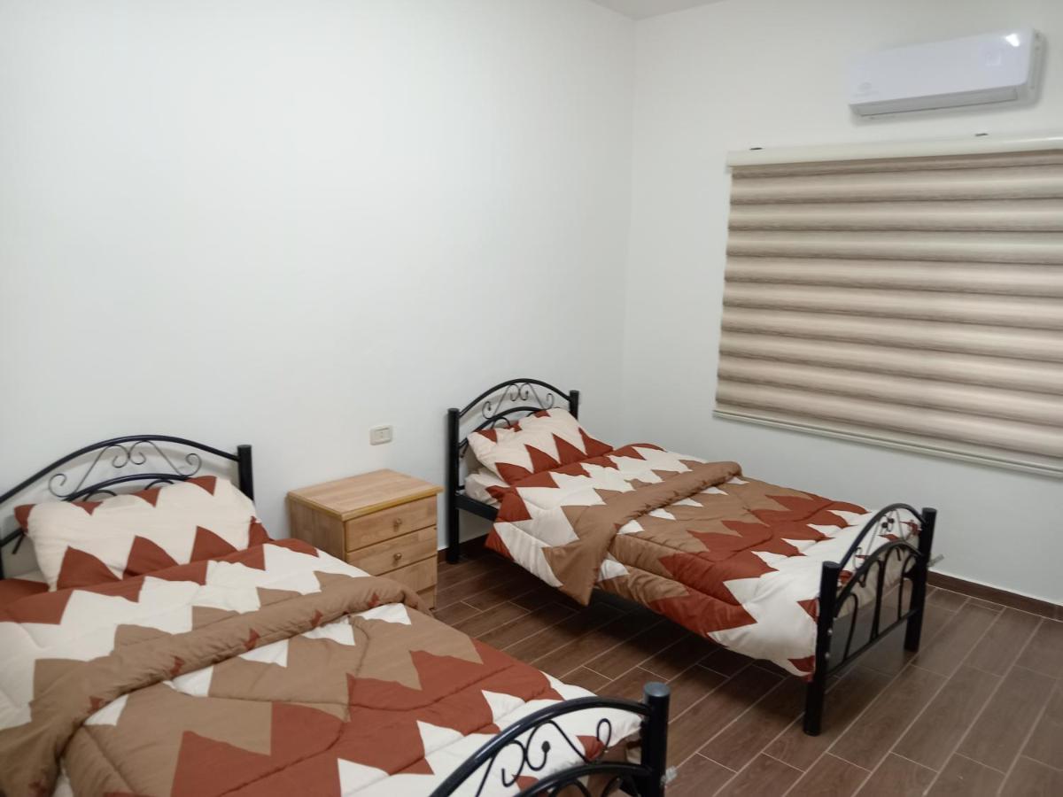 Hotel Emile Altwal Madaba Esterno foto