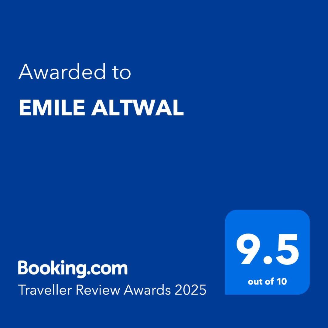 Hotel Emile Altwal Madaba Esterno foto